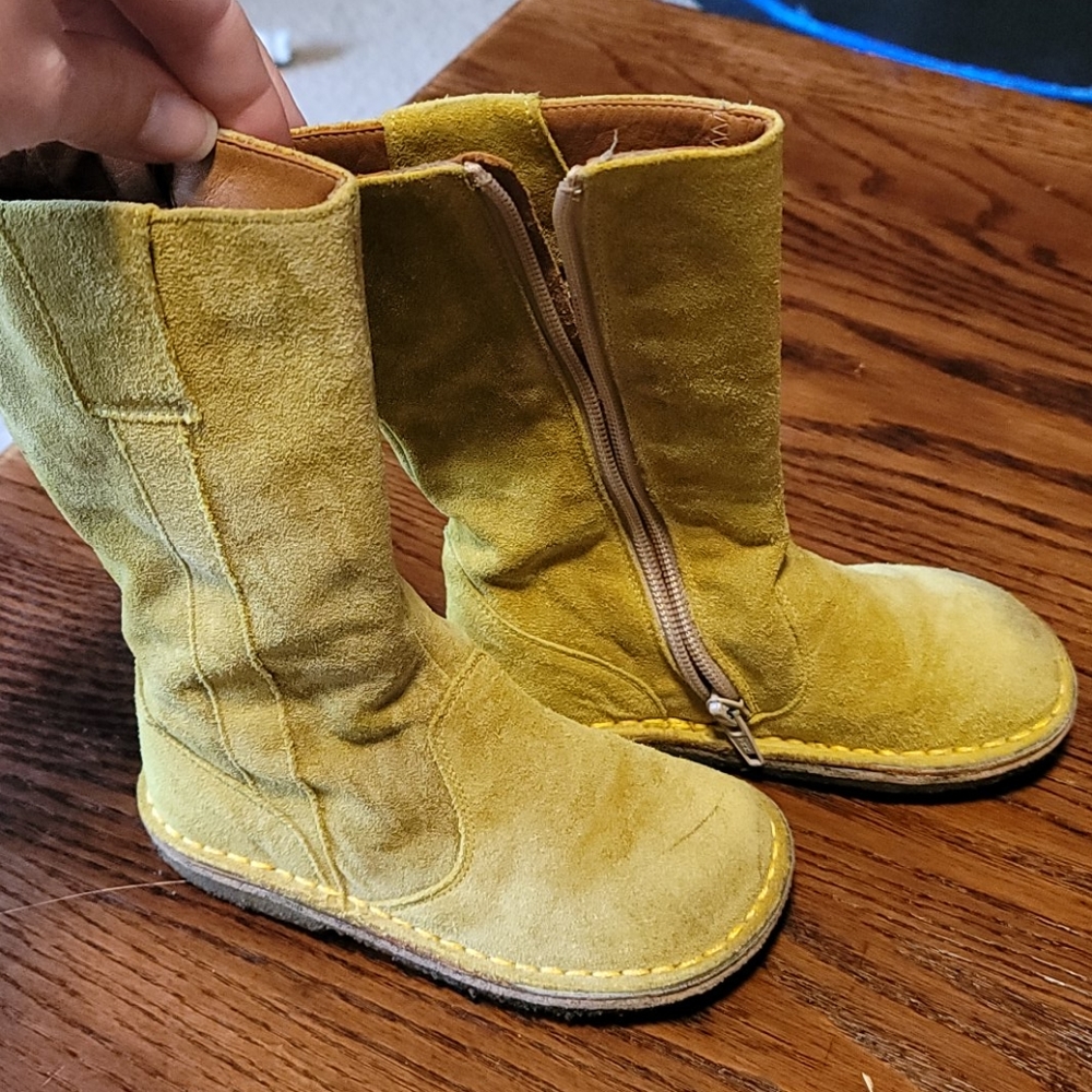 Pèpè Italian leather boots lime green